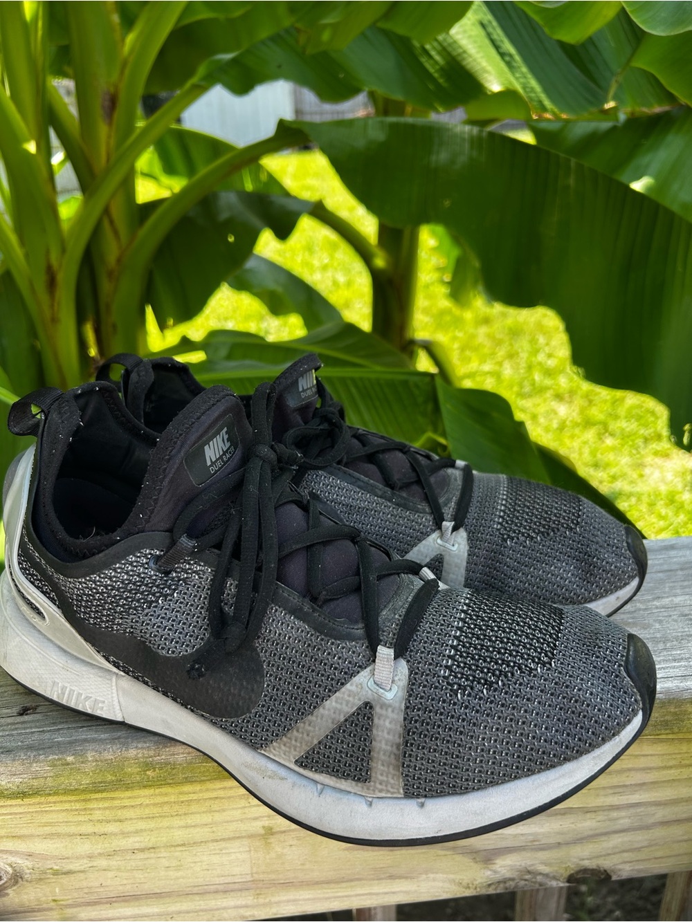 Nike size 11.5 Dual Racer 918228-010. Running athletic shoes
